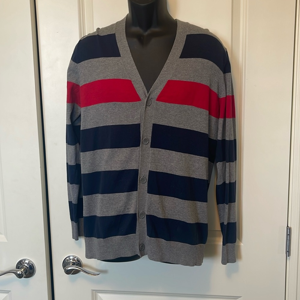 Old Navy Men’s cardigan- size medium